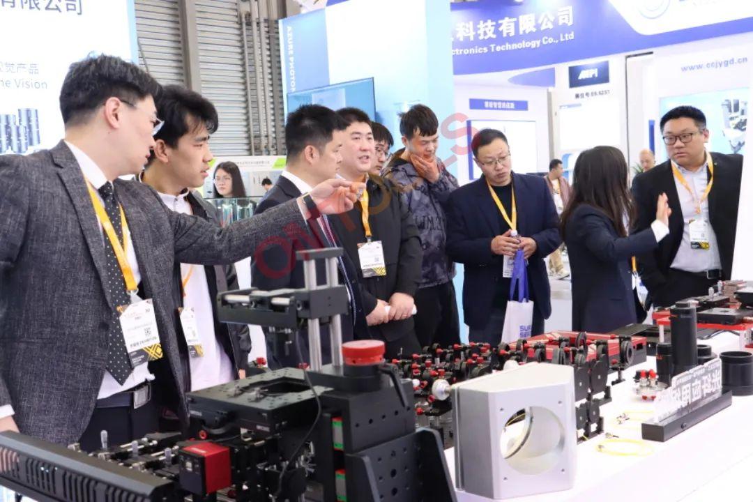 紅星楊科技亮相上海光博會首日，現場人氣爆棚！
